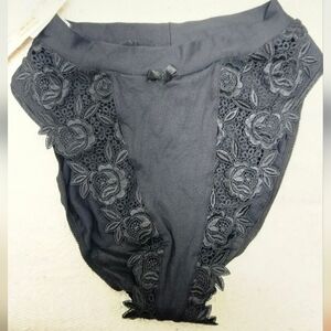 Lise Charmel High Cut Lace Vintage Panties Small